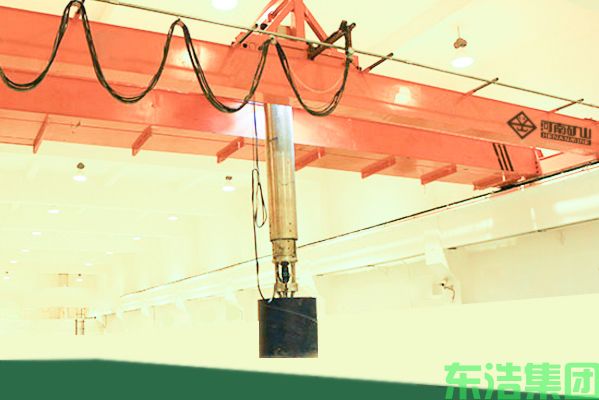 核燃料储藏搬运起重机